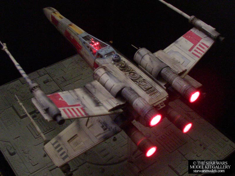 STAR WARS X-WING FIGHTER SNAPFAST MODEL KIT MADE BY AMT/ERTL IN 1998